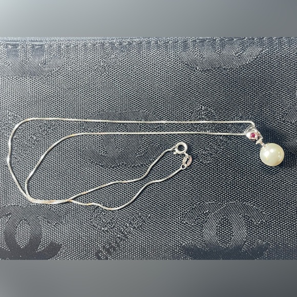 Elle 925 Sterling Silver Pearl and Ruby Accent Pendent W Box Chain 925 Necklace - Picture 8 of 12